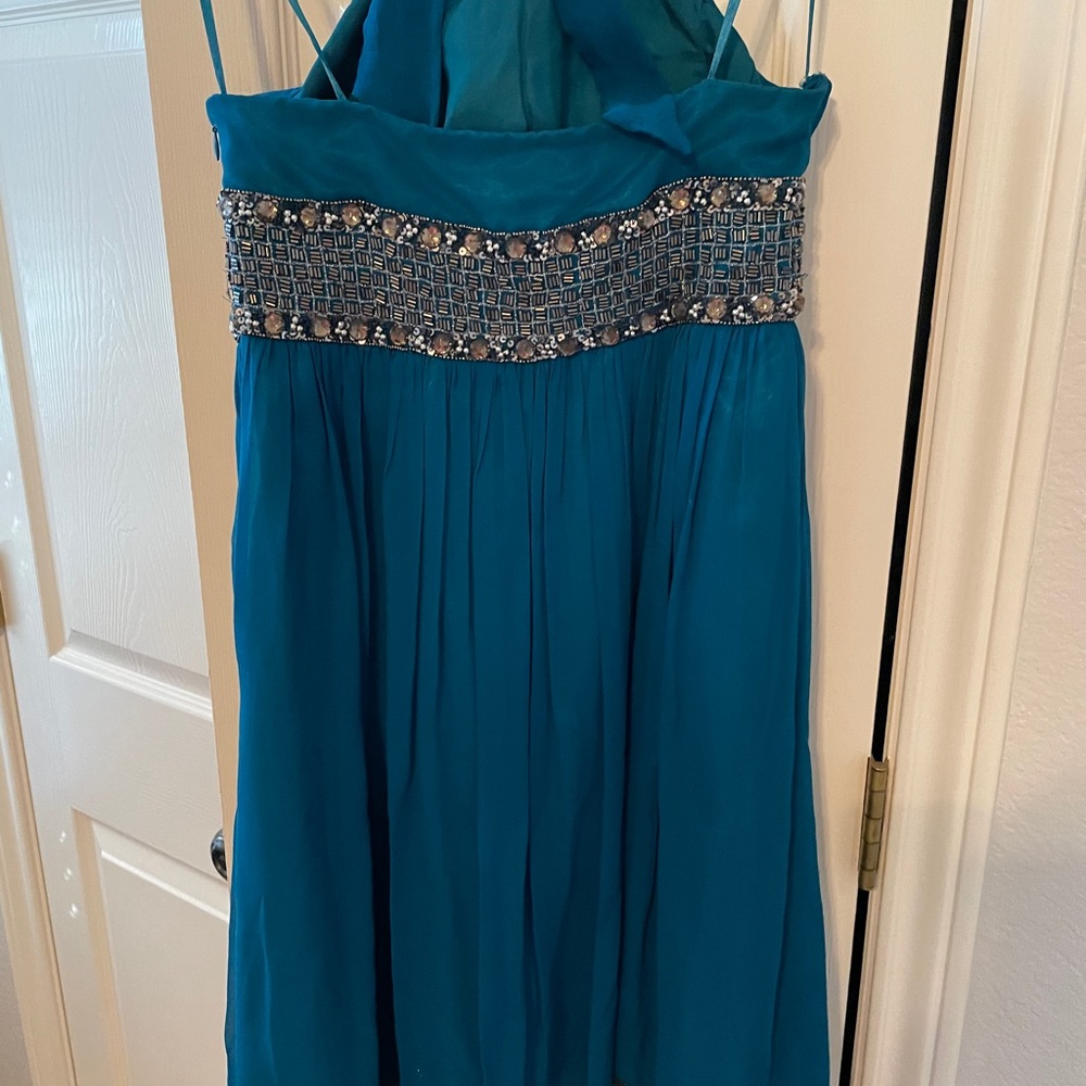 Dress - Picture 8 of 8